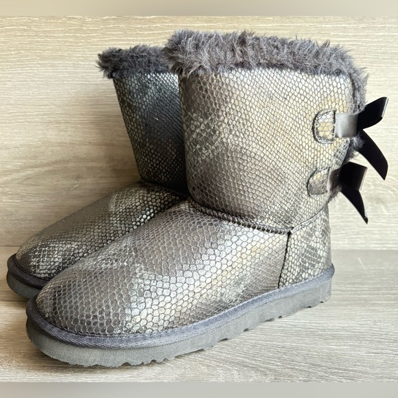 UGG Boots (Black) Women’s Size 9 (Brand New) - Picture 4 of 7